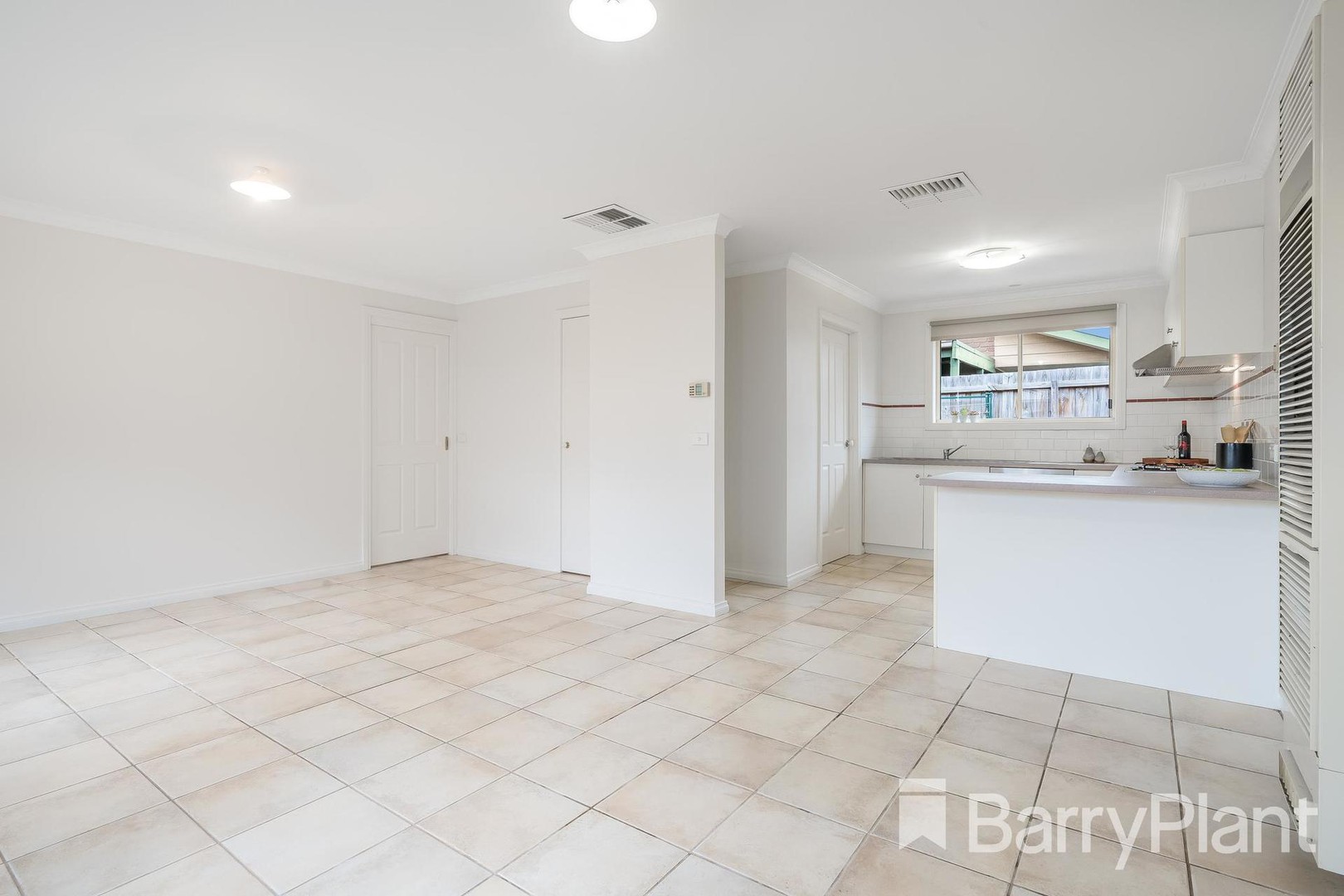 1/4 Kindale CourtHighton, VIC 3216, Highton - Thumbnail 2