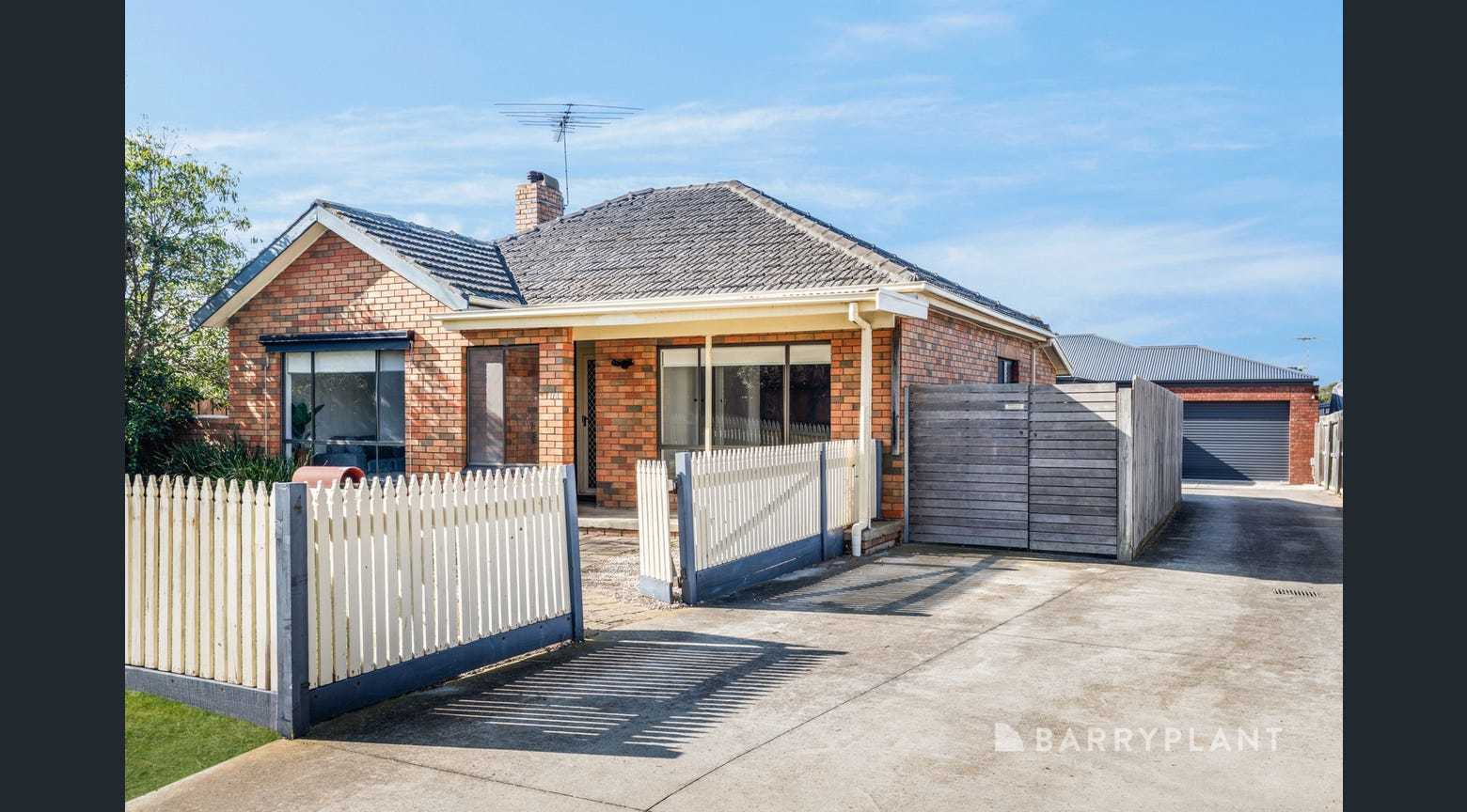 1/4 Kinross Street, Belmont, VIC 3216 - Thumbnail 2 - 24/09/2026