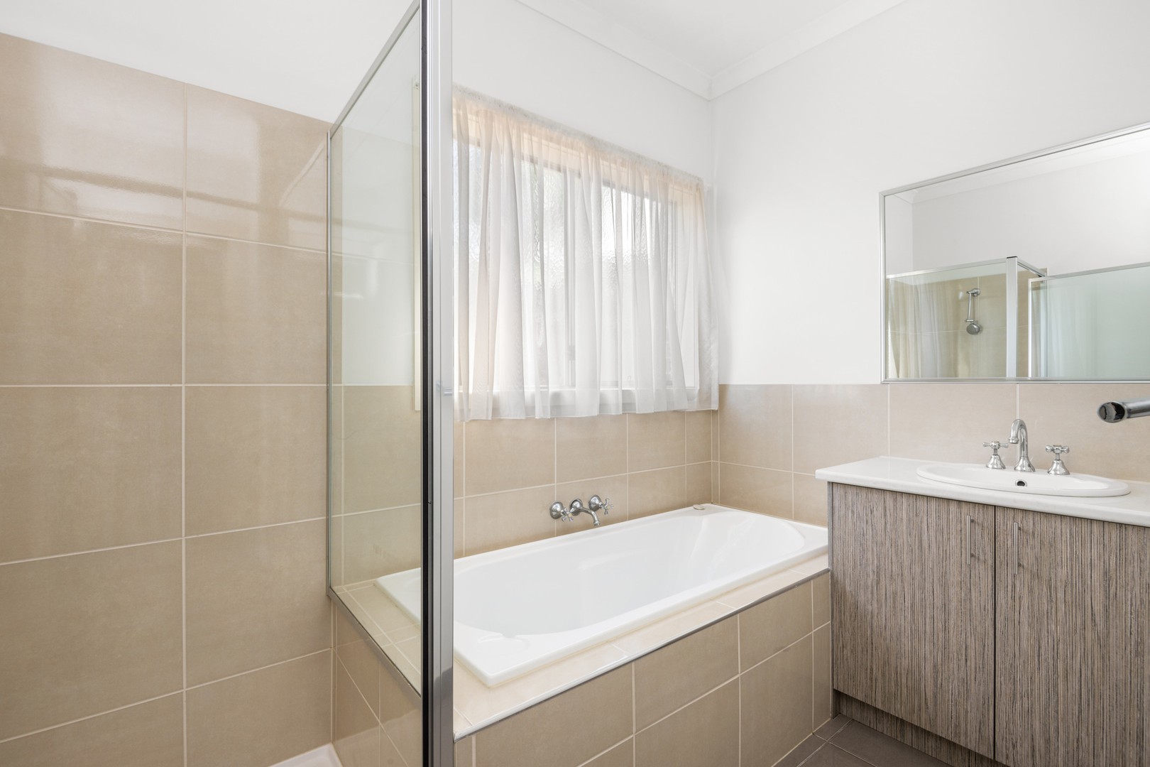1/4 Krisanway Drive, Marshall, VIC 3216, Marshall - Thumbnail 7