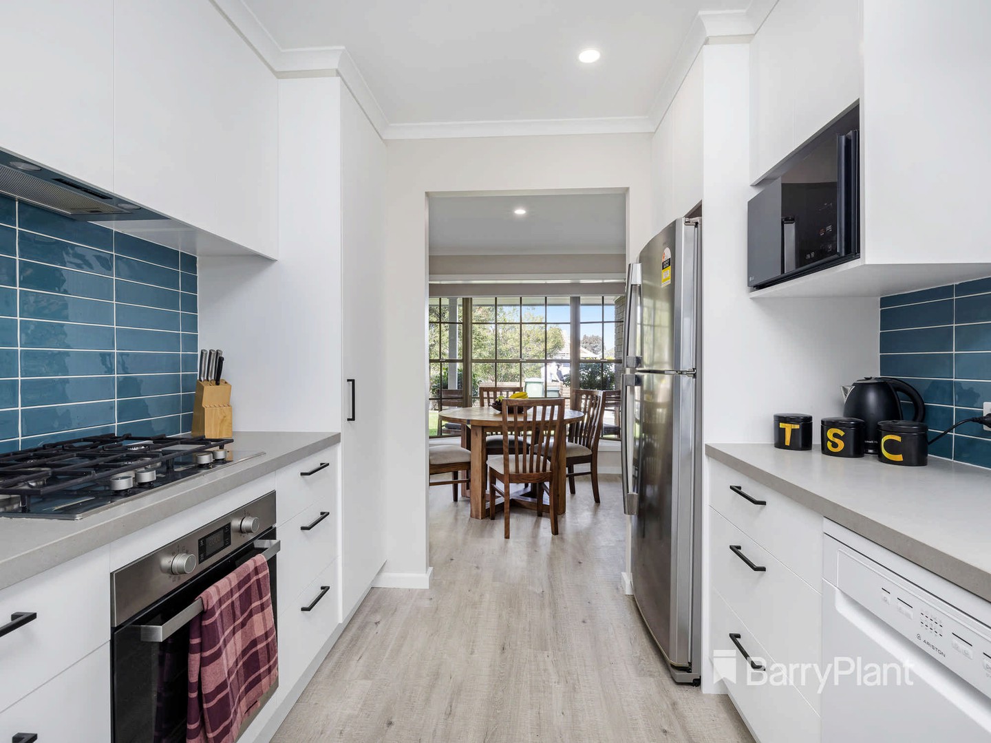 1/4 Marine AvenueMornington, VIC 3931, Mornington - Thumbnail 3