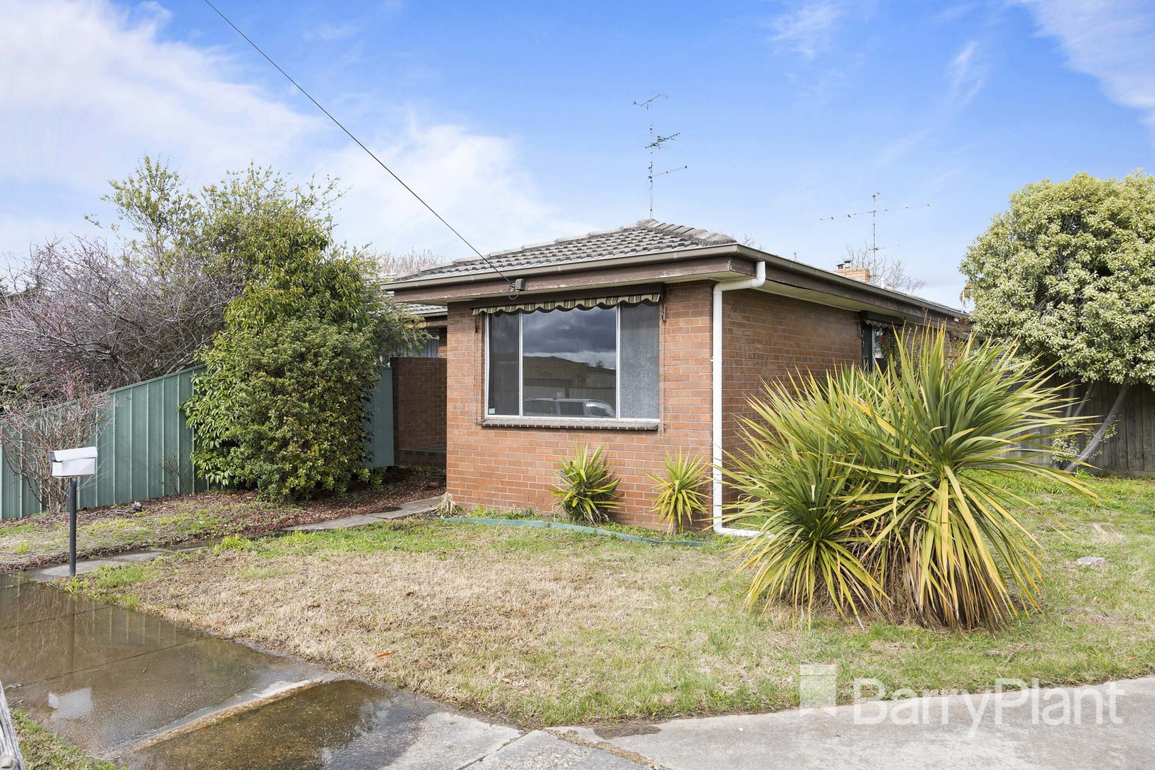 1/4 Mauger Street, Wendouree, VIC 3355, Wendouree - Thumbnail 2