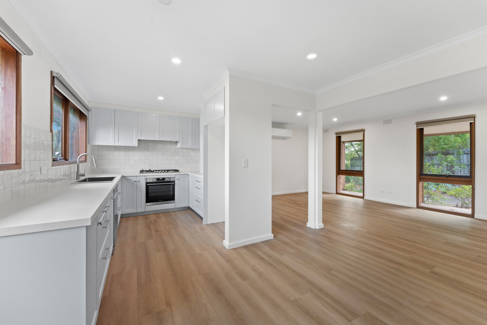 1/4 Stanley Avenue, Eltham, VIC 3095 - Thumbnail 2 - 30/03/2026