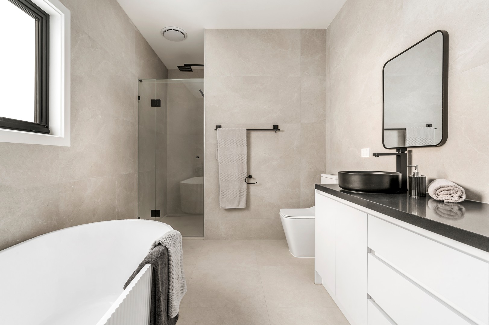 1/4 Surrey Street, Ringwood, VIC 3134, Ringwood - Thumbnail 3