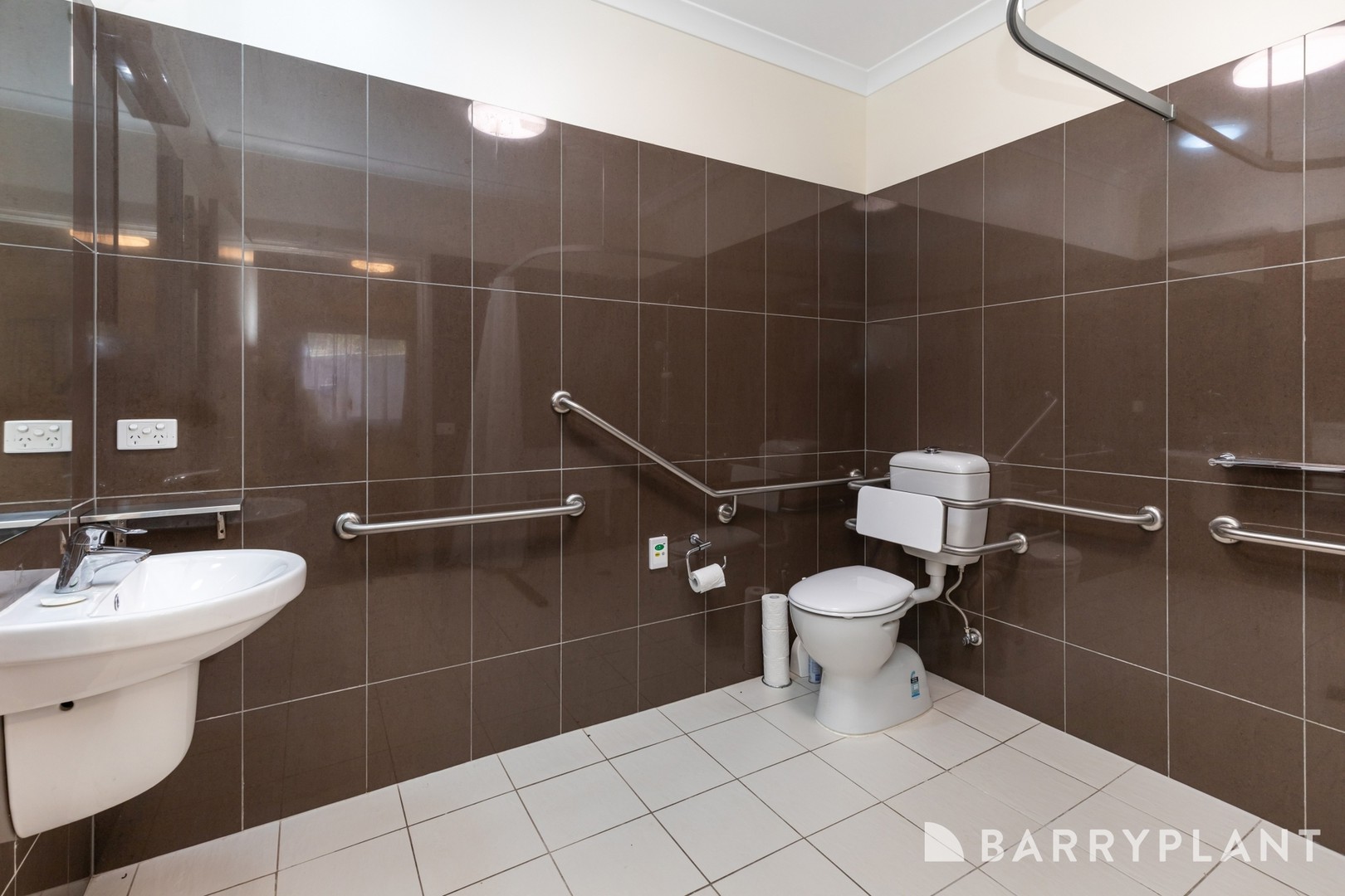 1/41-47 Victoria StreetIronbark, VIC 3550  - Leased, Ironbark - Thumbnail 5
