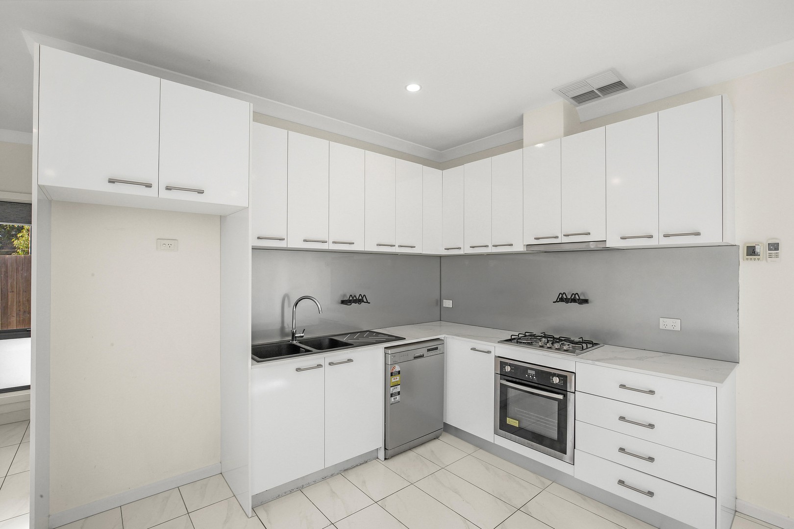 1/41 Settlement Road, Bundoora, VIC 3083, Bundoora - Thumbnail 2