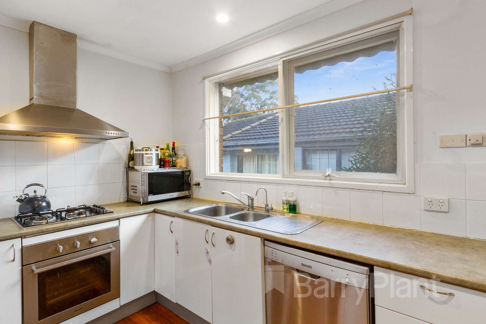 1/412 Mountain Highway, Wantirna, VIC 3152, Wantirna - Thumbnail 2
