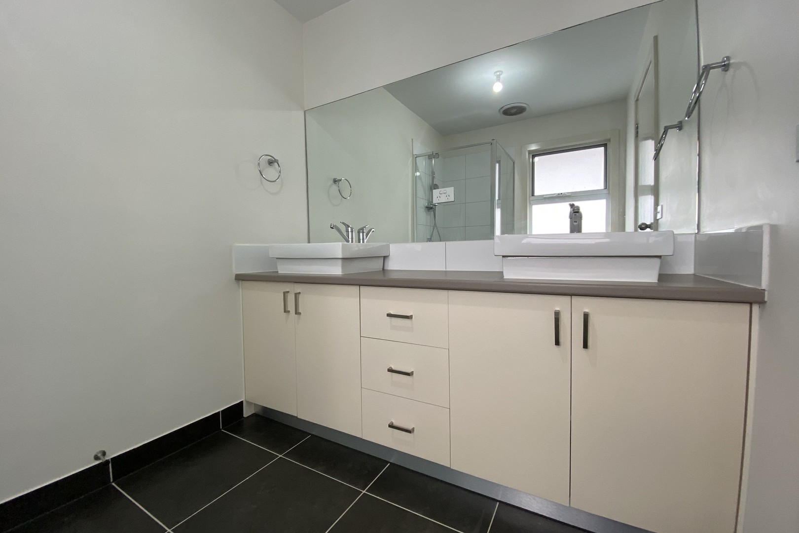 1/42 Eisenhower Street, Reservoir, VIC 3073, Reservoir - Thumbnail 7