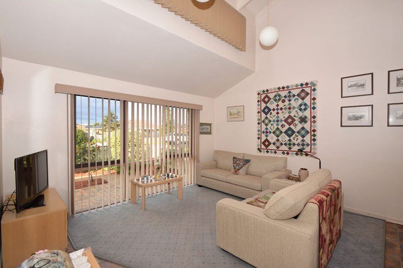 1/42 Grandview Street, Glenroy, VIC 3046 - Thumbnail 2 - 28/08/2026