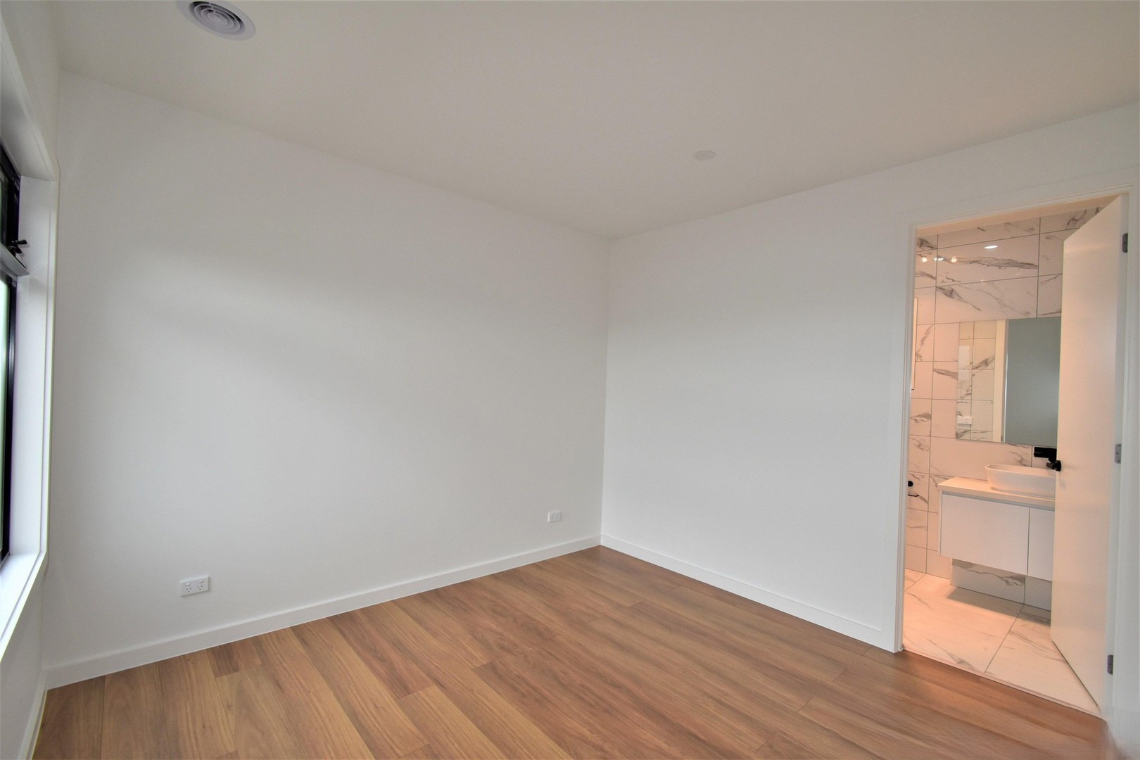1/42 Moncur Avenue, Springvale, VIC 3171, Springvale - Thumbnail 8