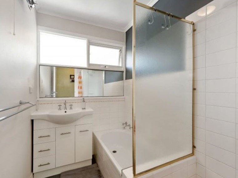 1/42 Strabane Avenue, Mont Albert North, VIC 3129, Mont Albert North - Thumbnail 2