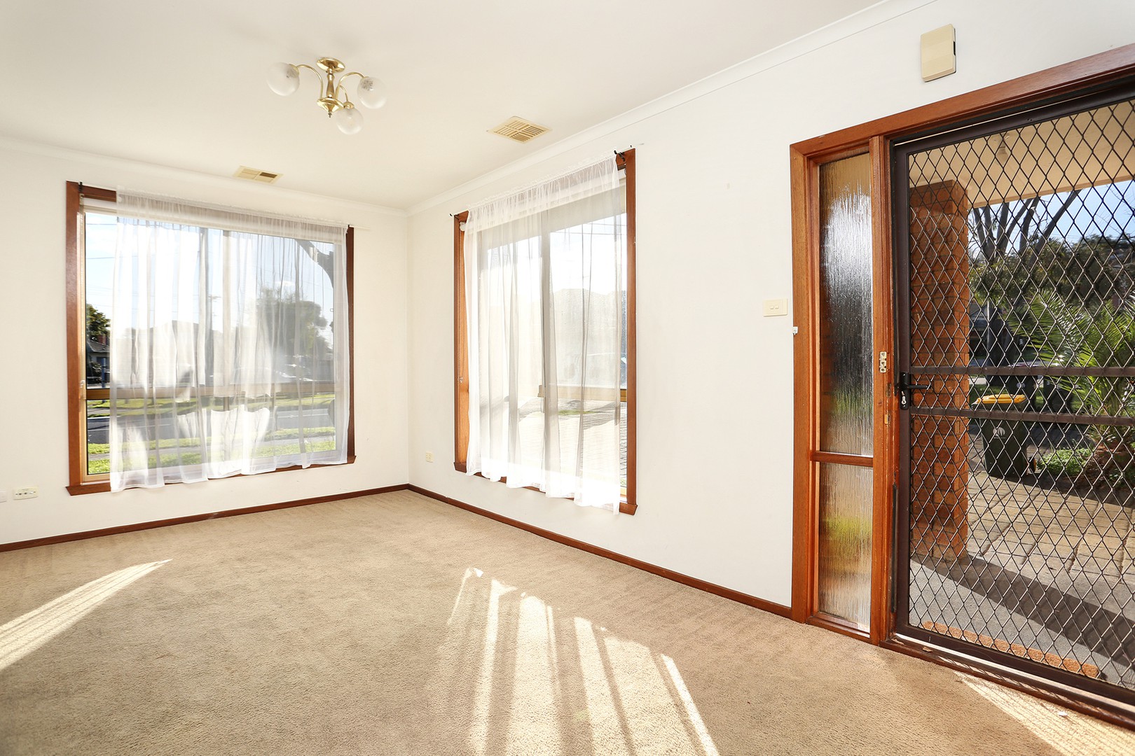 1/42 Winifred Street, Oak Park, VIC 3046, Oak Park - Thumbnail 5