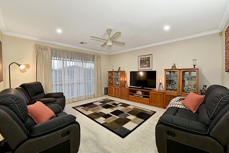 1/43 Quinn Grove, Keilor East, VIC 3033, Keilor East - Thumbnail 2