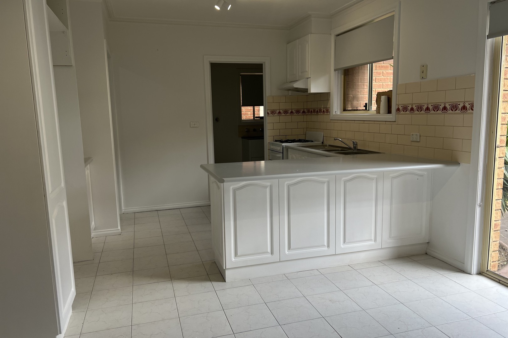 1/47 Collins Street, St Albans, VIC 3021, St Albans - Thumbnail 2