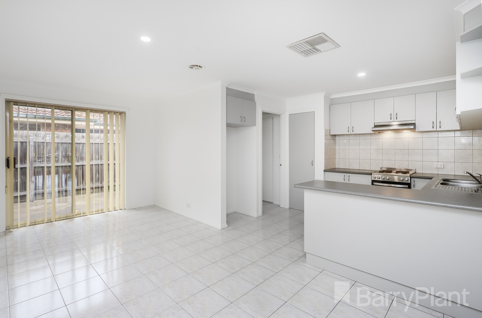 1/49 Glinden Avenue, Ardeer, VIC 3022, Ardeer - Thumbnail 3