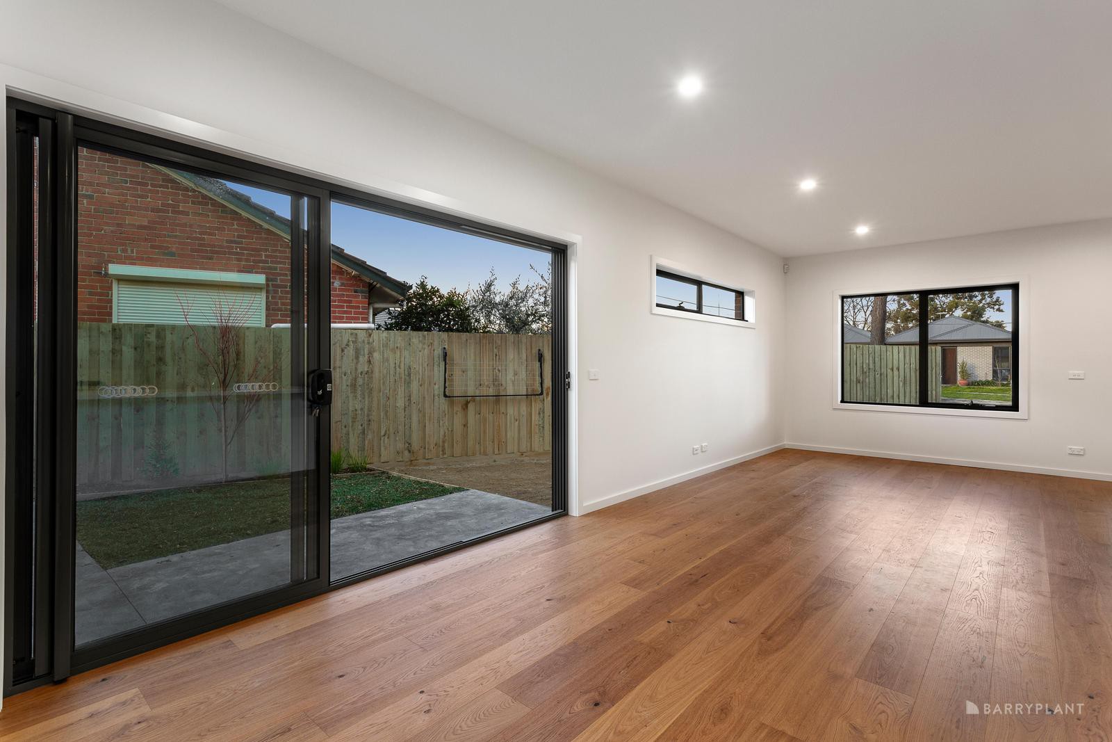 1/5 Ambon Court, Heidelberg West, VIC 3081 - Thumbnail 2 - 22/07/2024