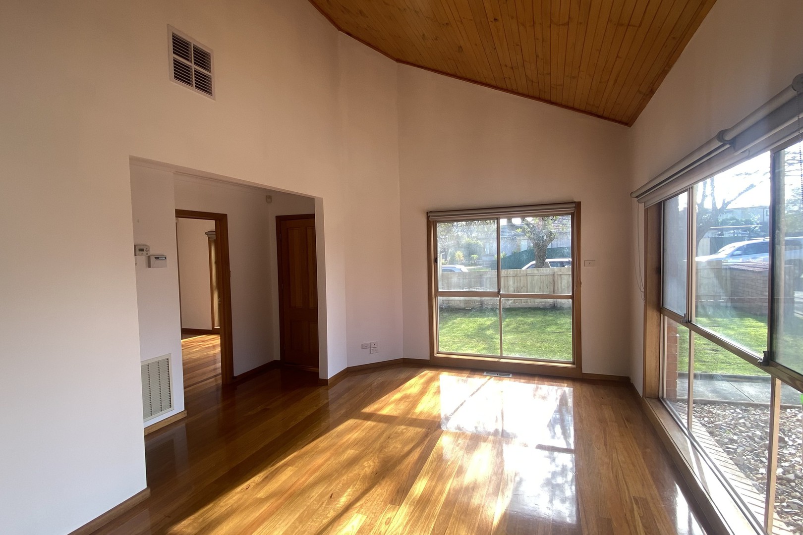 1/5 Barton Street, Reservoir, VIC 3073, Reservoir - Thumbnail 5