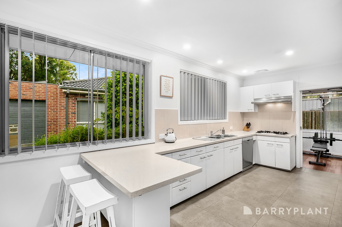 1/5 Contour Court, Chirnside Park, VIC 3116, Chirnside Park - Thumbnail 3