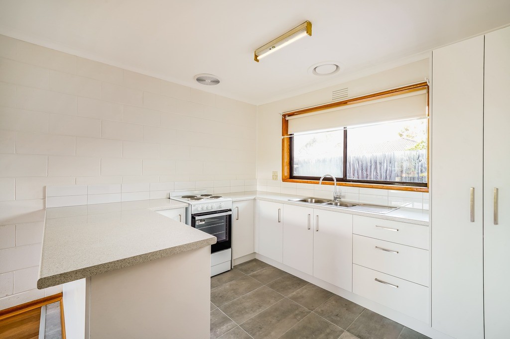 1/5 Corriedale Court, Belmont, VIC 3216, Belmont - Thumbnail 2