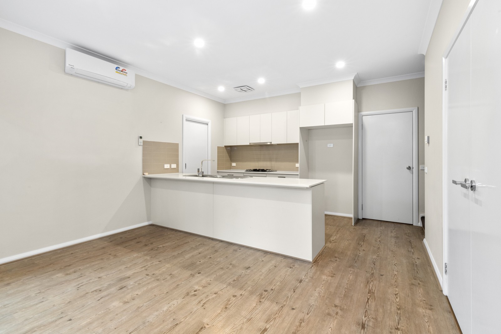 1/5 Fadden Street, Dandenong North, VIC 3175, Dandenong North - Thumbnail 4