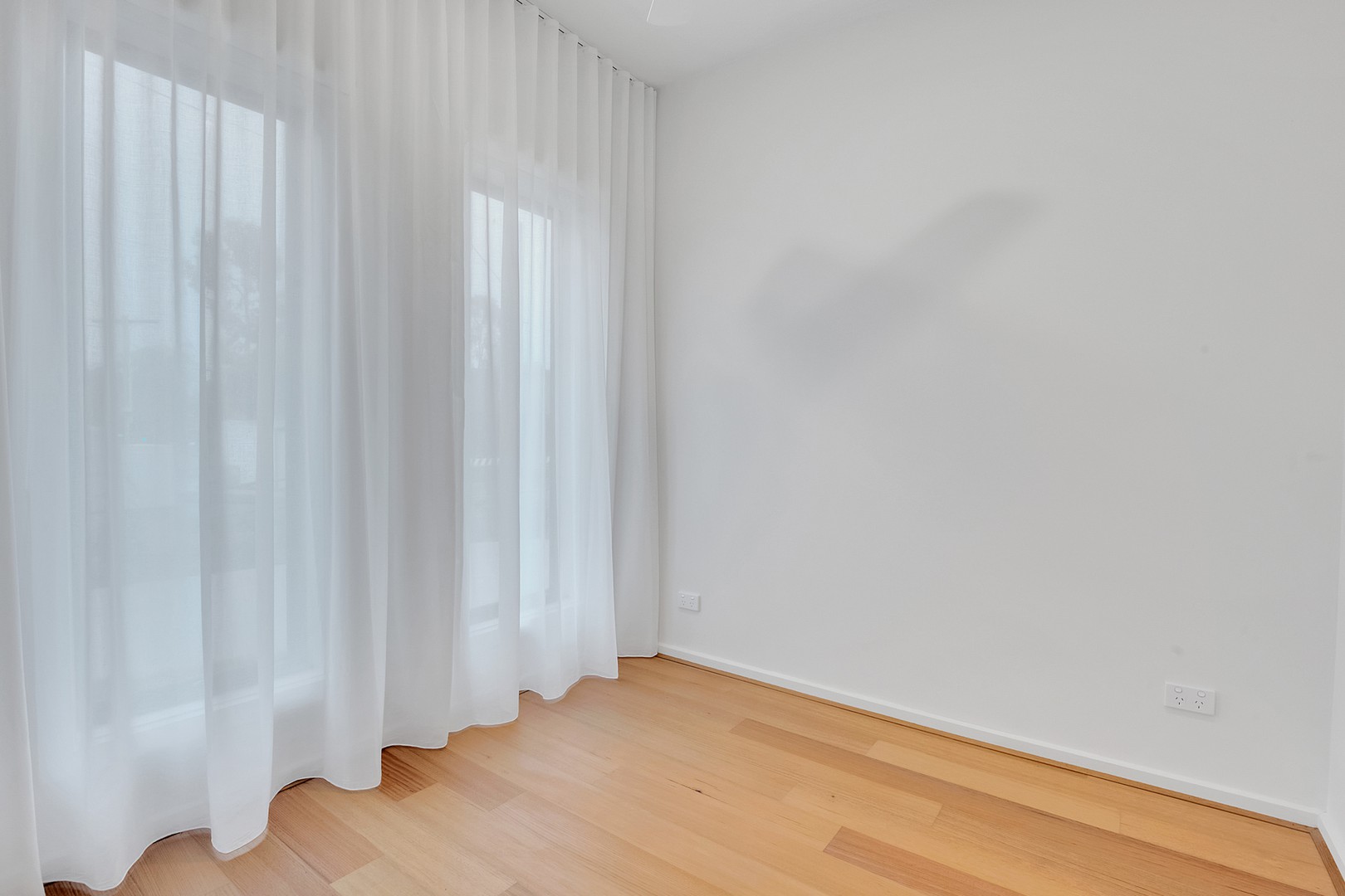 1/5 Grand Boulevard, Montmorency, VIC 3094, Montmorency - Thumbnail 6
