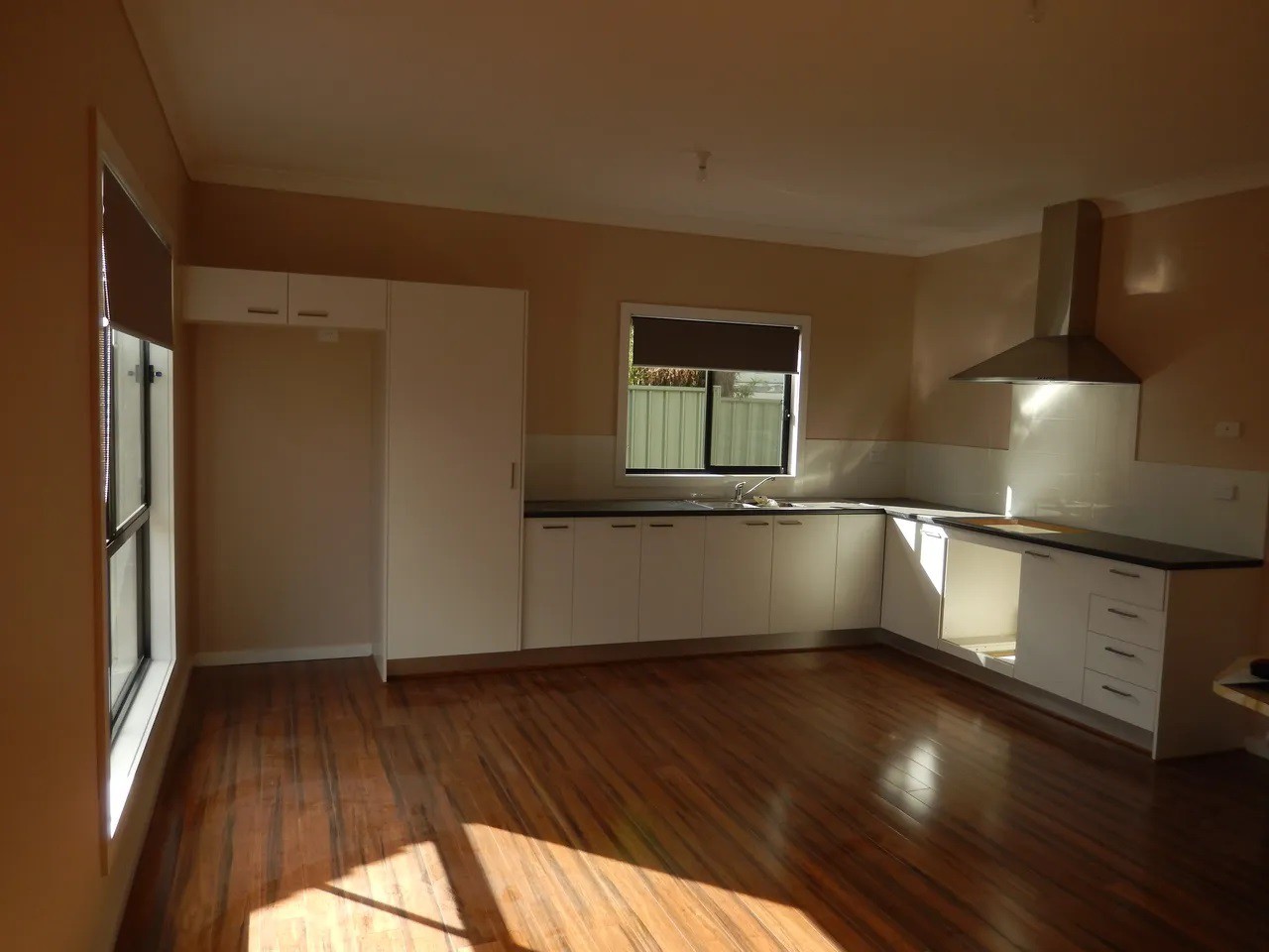 1/5 Manfred Avenue, St Albans, VIC 3021 - Thumbnail 1 - 29/07/2025