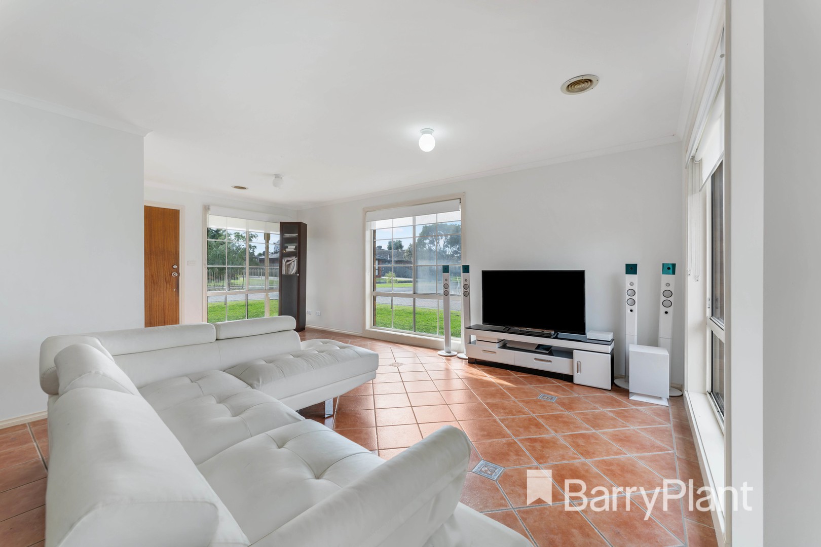 1/5 Missouri Place, Werribee, VIC 3030, Werribee - Thumbnail 3