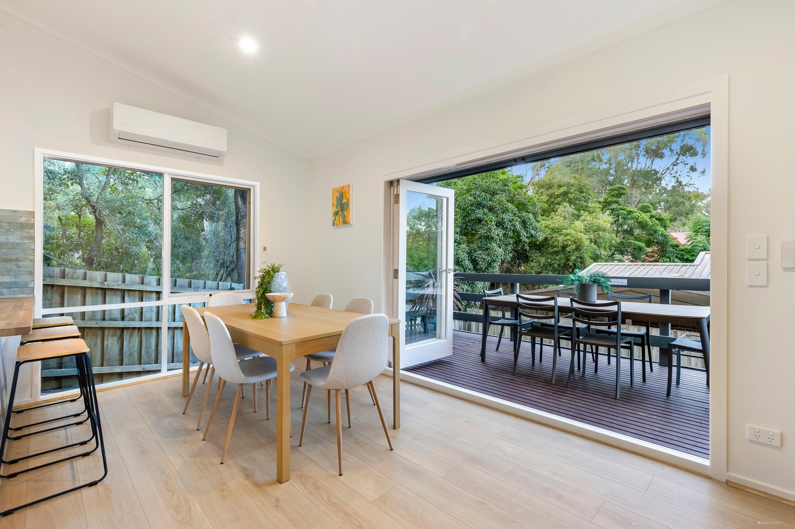1/5 Moresby Street, Mitcham, VIC 3132, Mitcham - Thumbnail 2