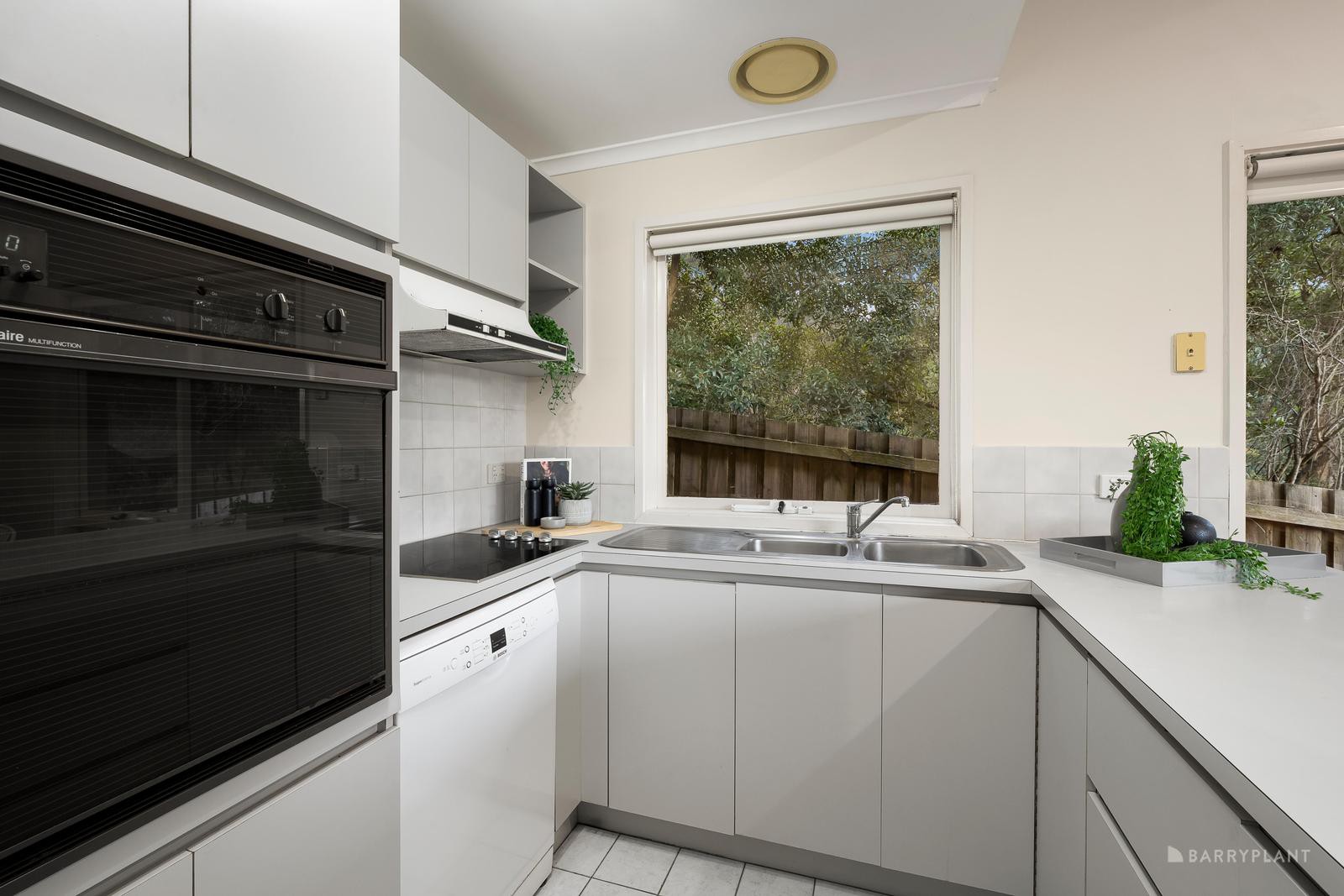 1/5 Moresby Street, Mitcham, VIC 3132, Mitcham - Thumbnail 4