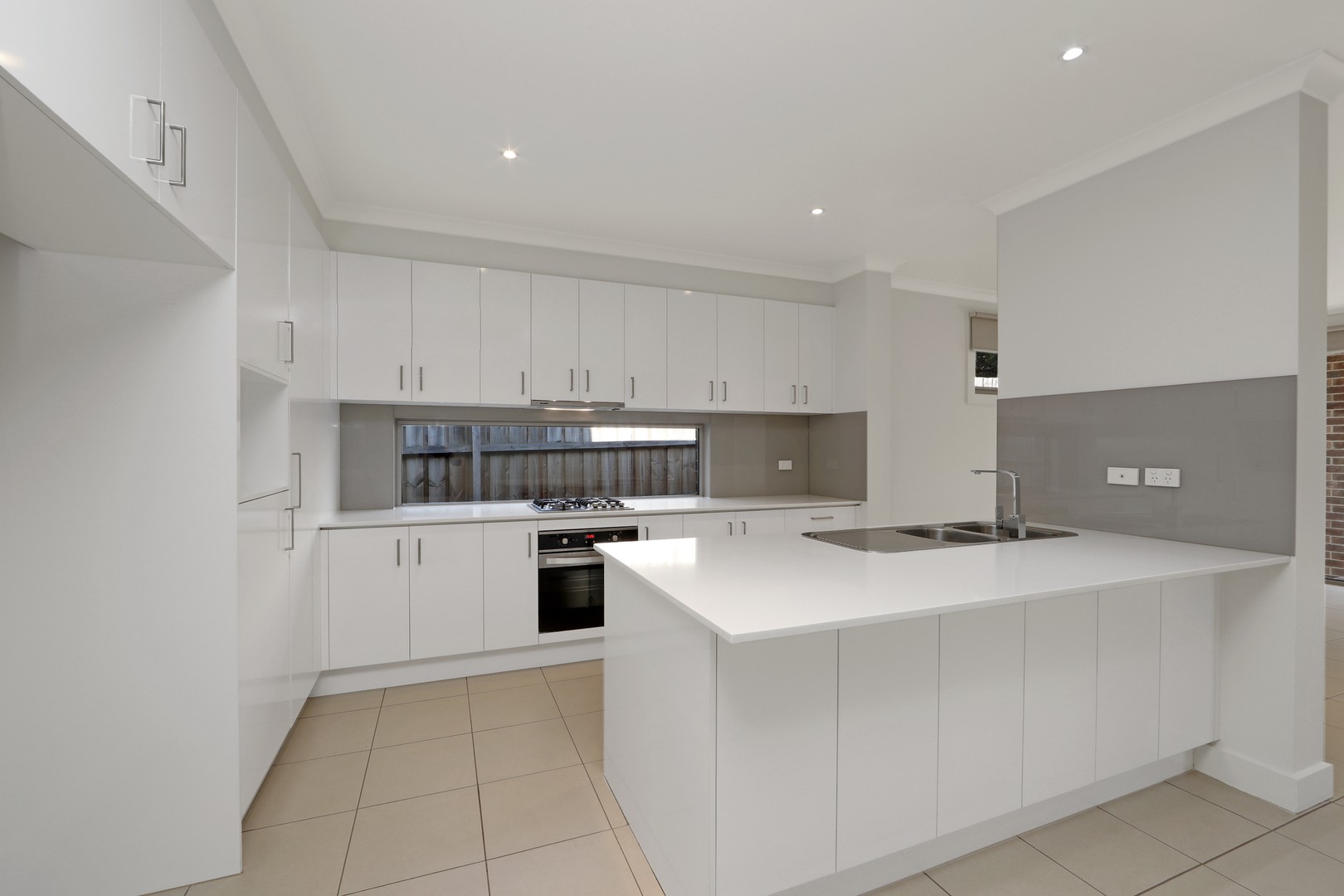 1/5 O'Connor  Road, Knoxfield, VIC 3180, Knoxfield - Thumbnail 2