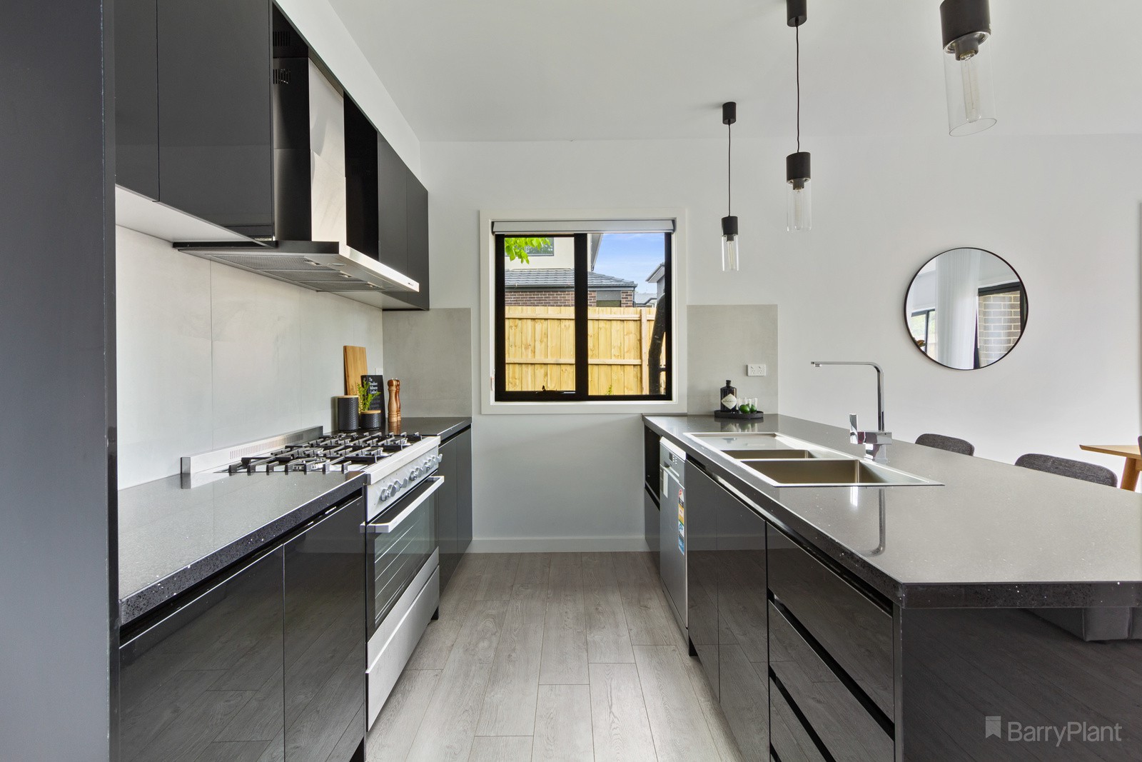 1/5 Stoneleigh AvenueBoronia, VIC 3155, Boronia - Thumbnail 2