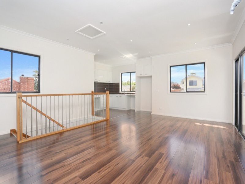 1/5 Sunset Boulevard, Jacana, VIC 3047 - Thumbnail 2 - 07/08/2026