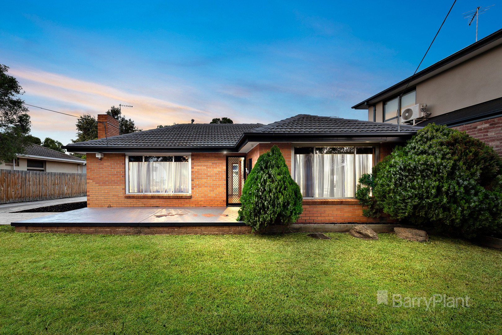 1/50 Douglas Avenue, St Albans, VIC 3021, St Albans - Thumbnail 2