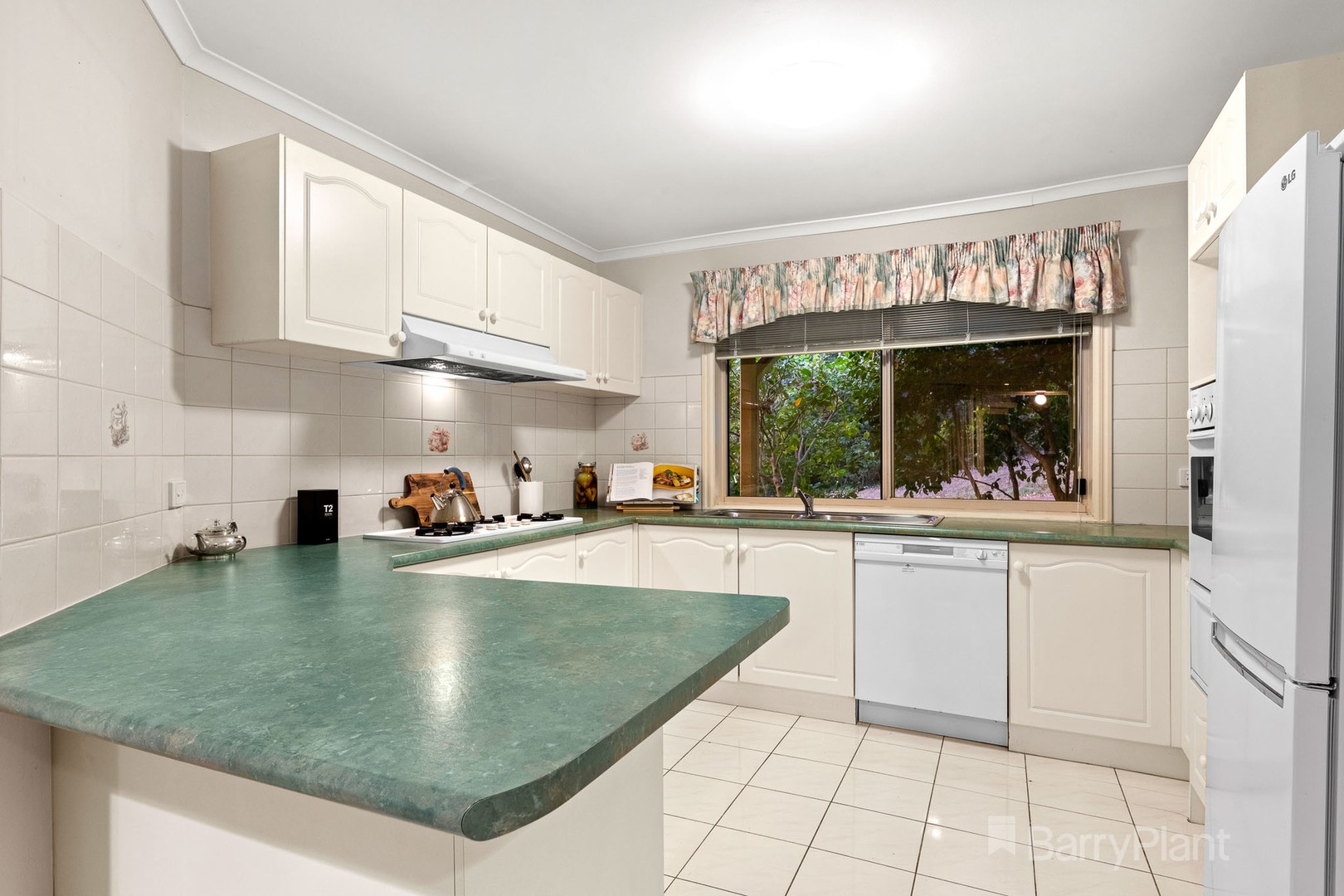1/50 Langmore Lane, Berwick, VIC 3806, Berwick - Thumbnail 3