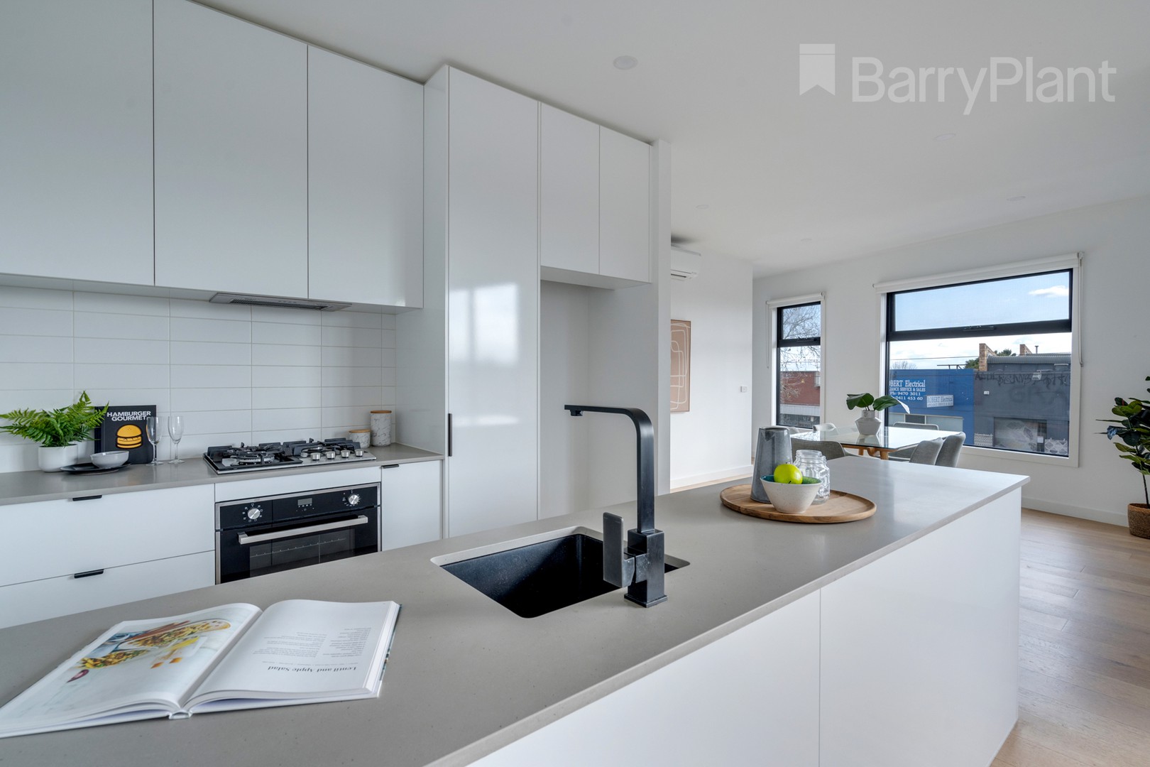 1/500 Plenty Road, Preston, VIC 3072, Preston - Thumbnail 2