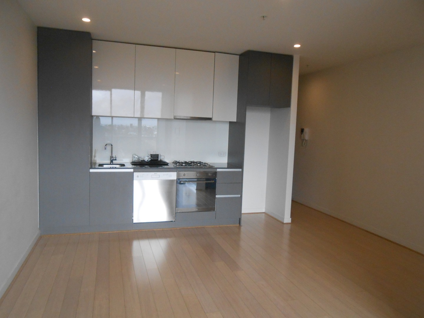 1/504 Foundry Road, Sunshine, VIC 3020 - Thumbnail 1 - 22/04/2025