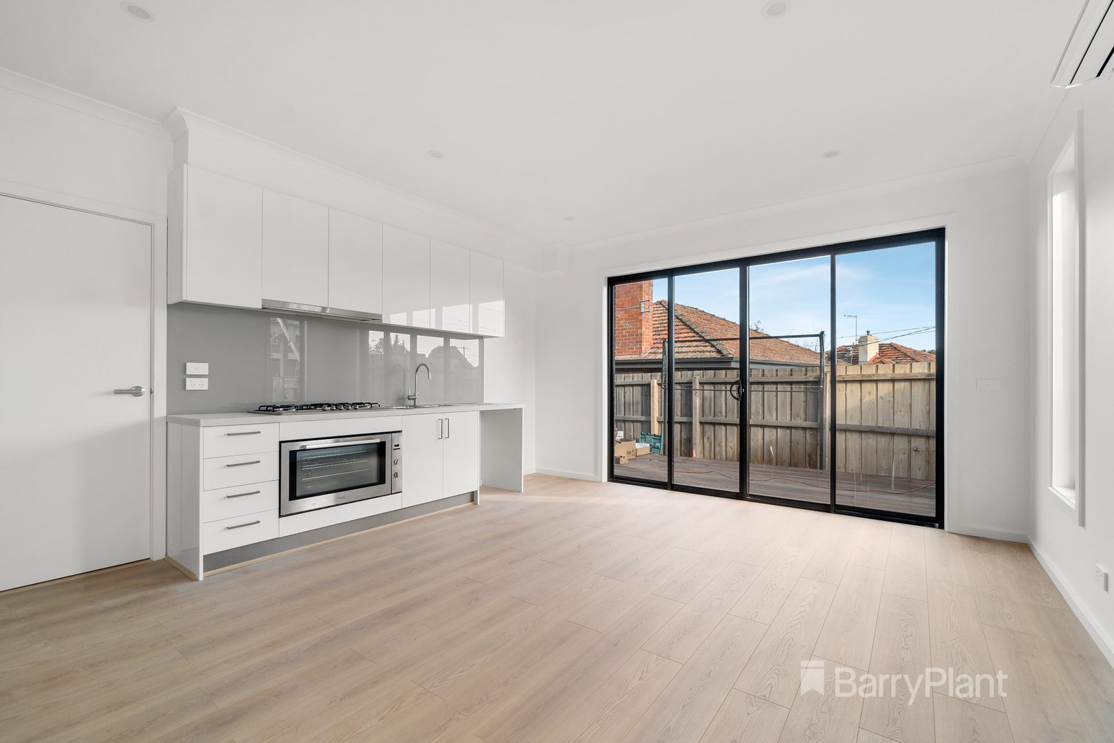 1/51 Swanston Street, Heidelberg Heights, VIC 3081, Heidelberg Heights - Thumbnail 2