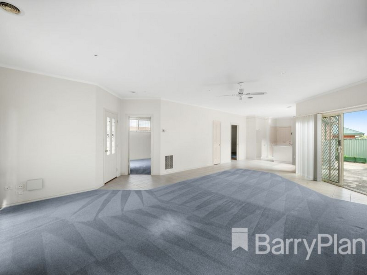 1/517 Sherrard Street, Black Hill, VIC 3350, Black Hill - Thumbnail 2
