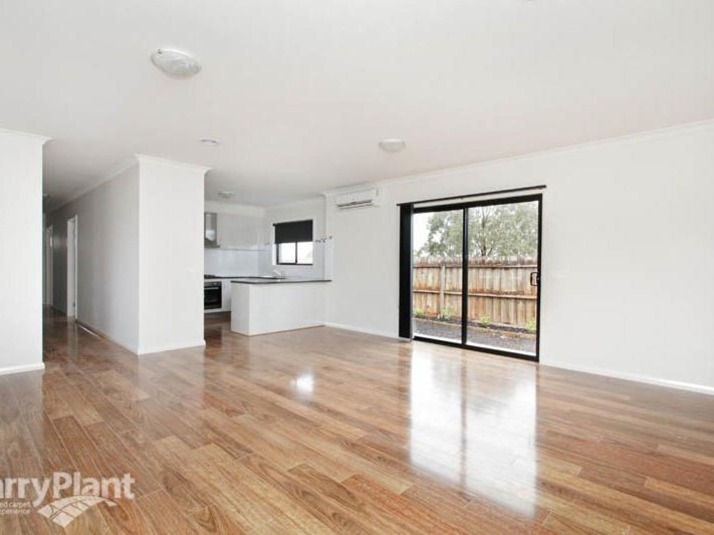 1/52 Cambrian Way, Melton, VIC 3337 - Thumbnail 2 - 13/10/2025