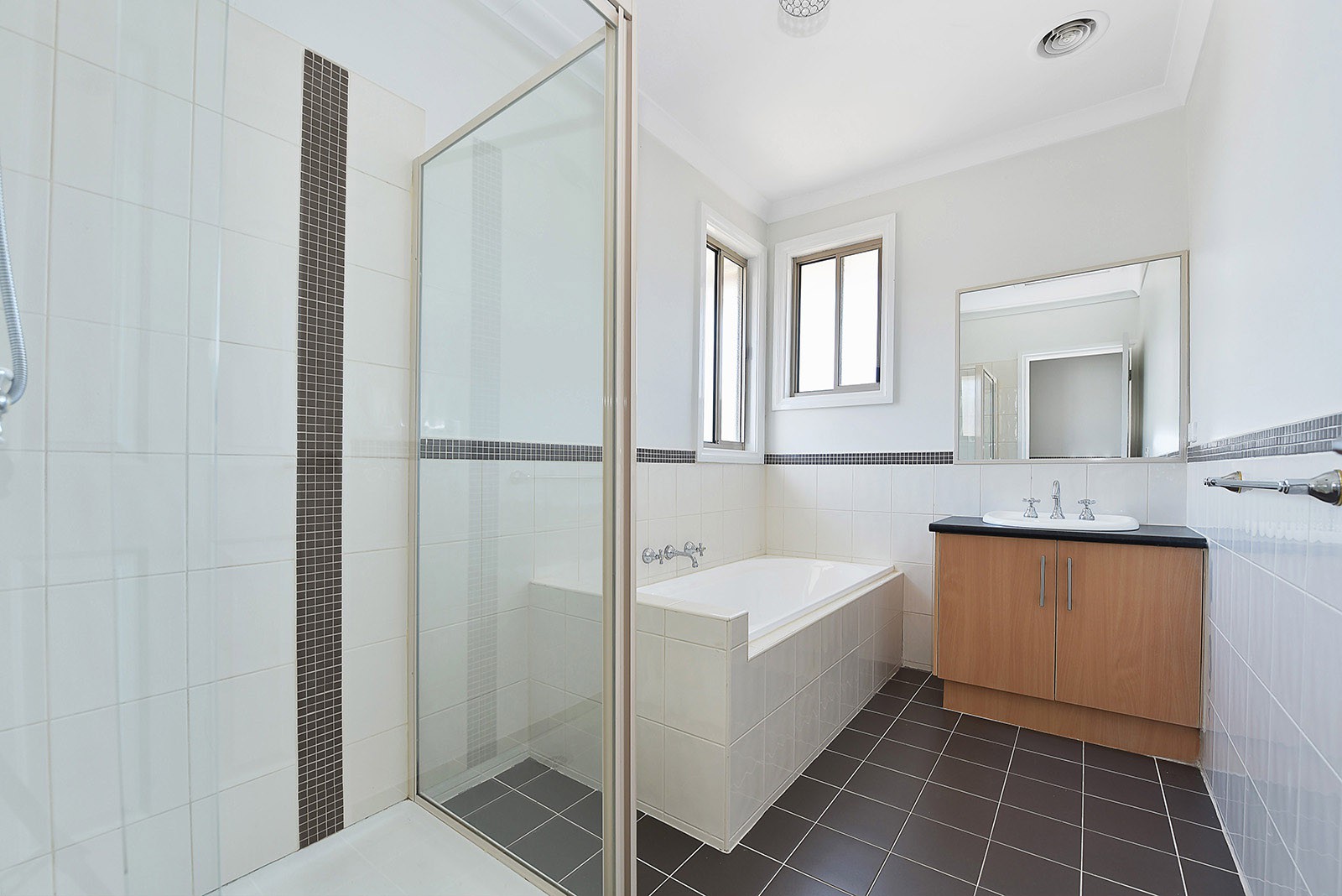 1/52 Haldane Road, Niddrie, VIC 3042, Niddrie - Thumbnail 4