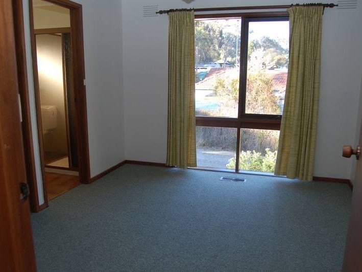 1/54 Metery Road, Eltham, VIC 3095, Eltham - Thumbnail 3