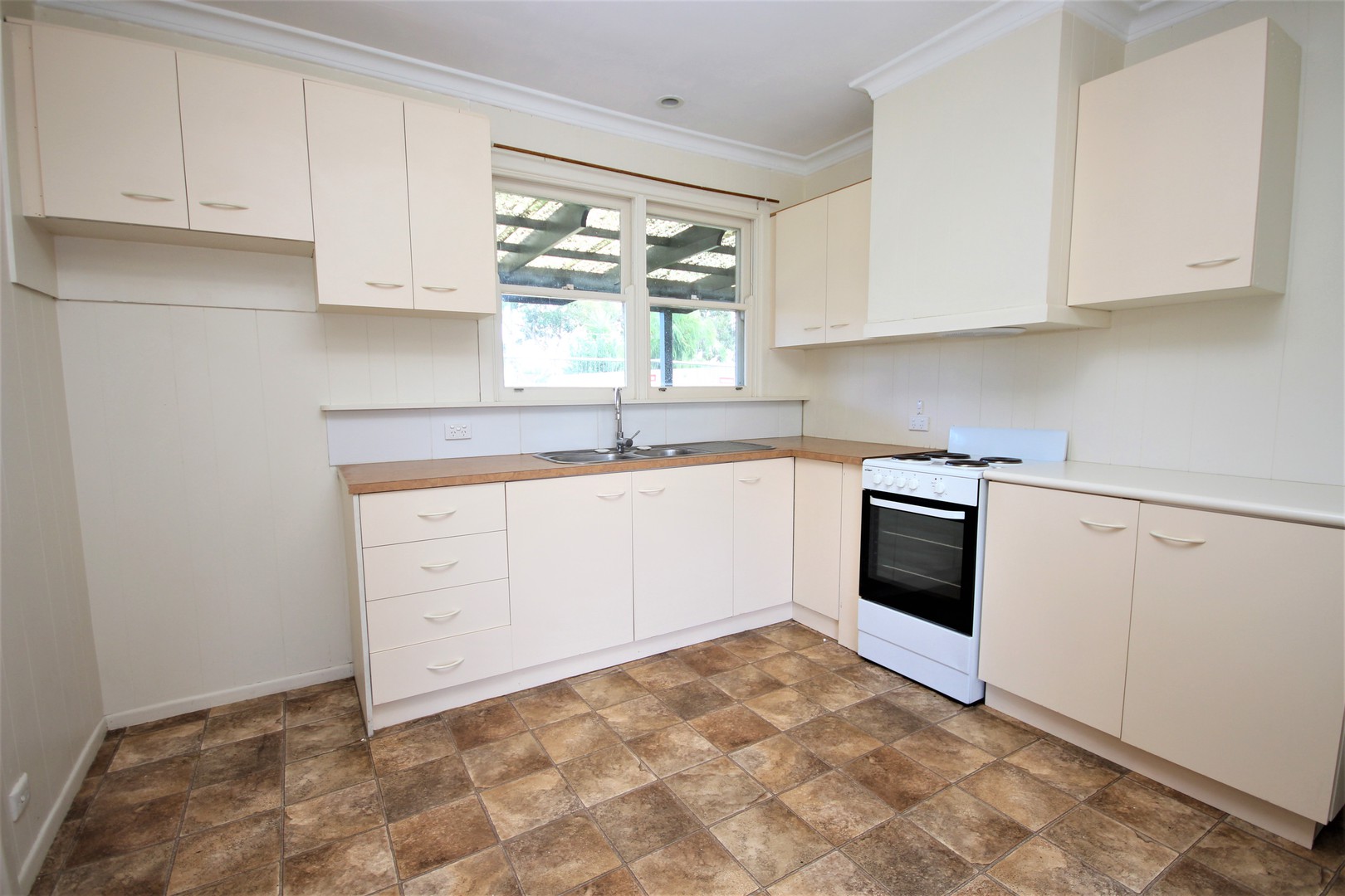 1/54 Pitman Street, Newcomb, VIC 3219, Newcomb - Thumbnail 3