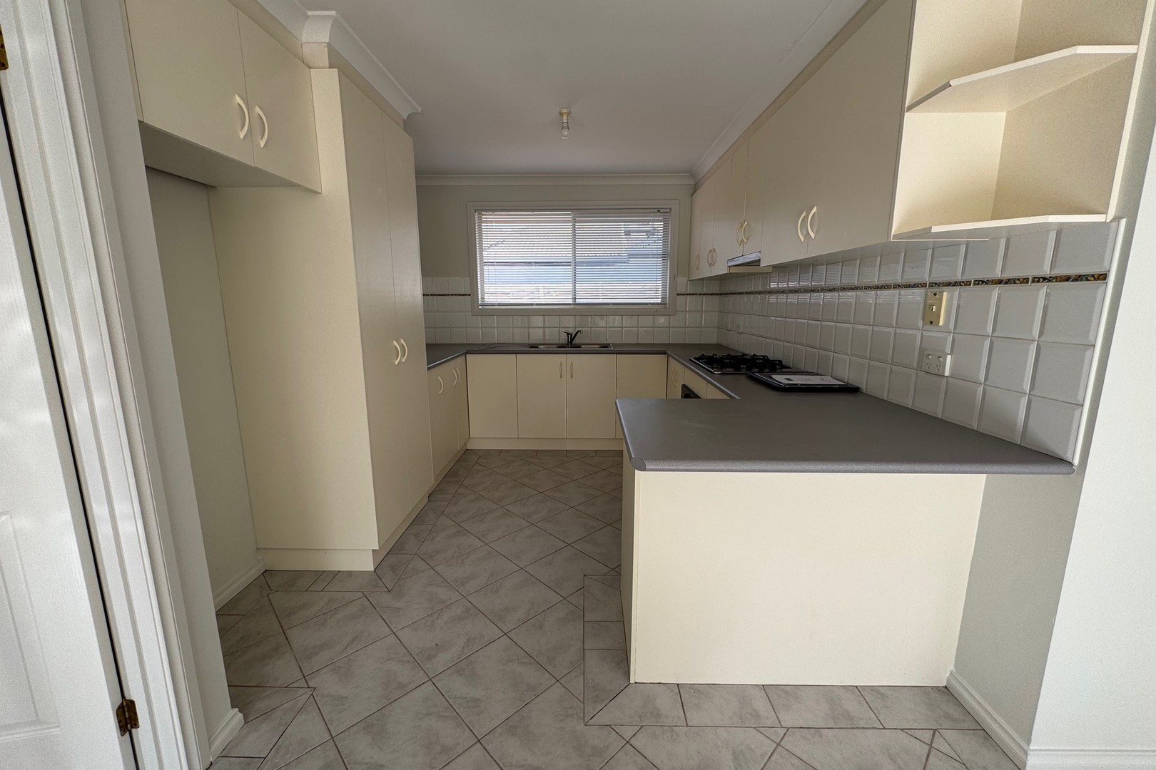 1/55 Catherine Drive, Hillside, VIC 3037 - Thumbnail 2 - 20/10/2025