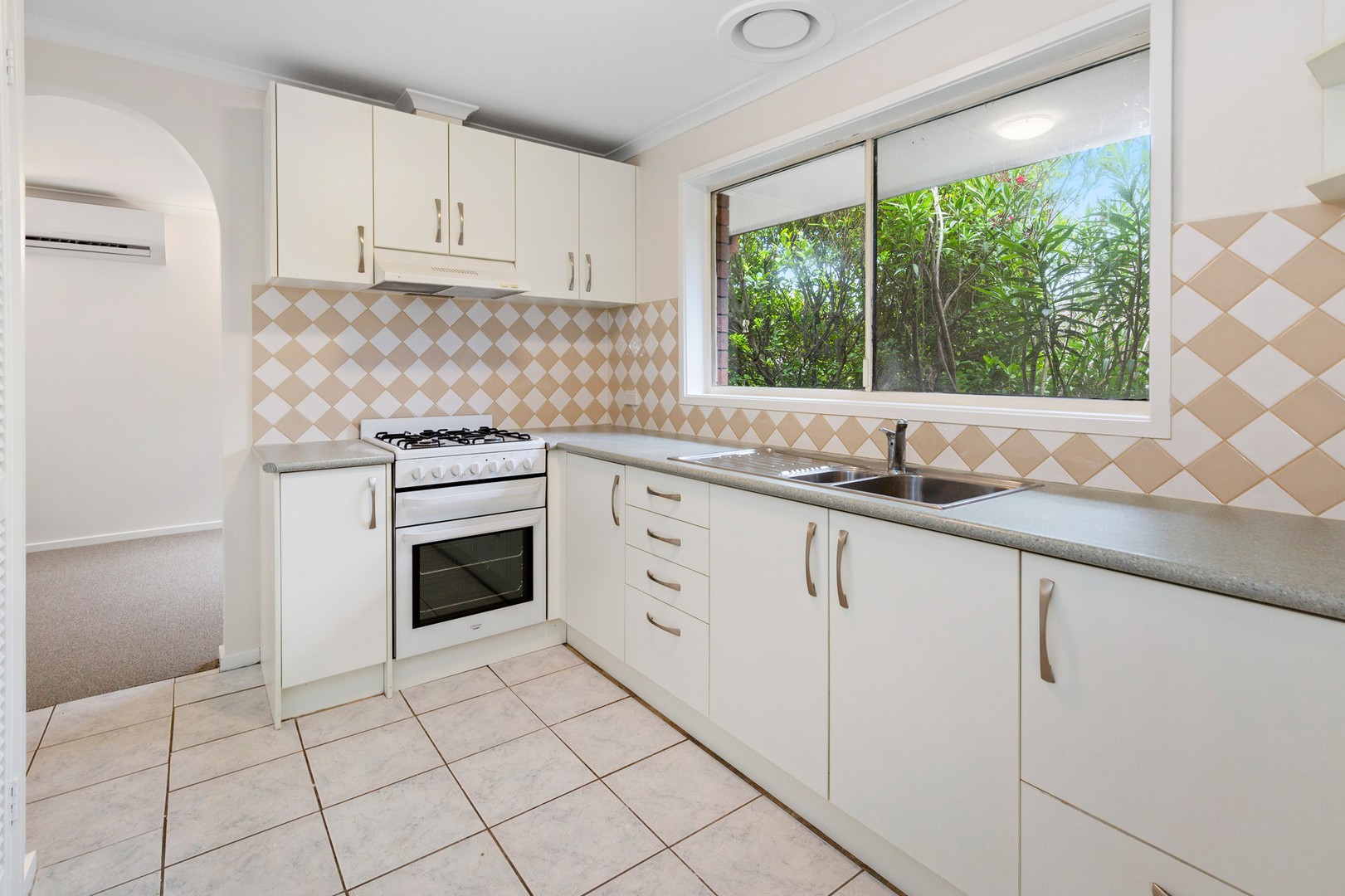 1/55 Van Ness AvenueMornington, VIC 3931  - Leased, Mornington - Thumbnail 4
