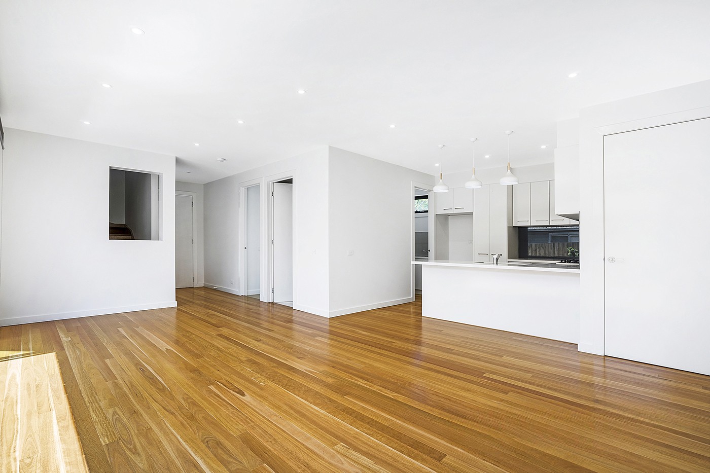 1/557 Middleborough Road, Box Hill North, VIC 3129, Box Hill North - Thumbnail 2