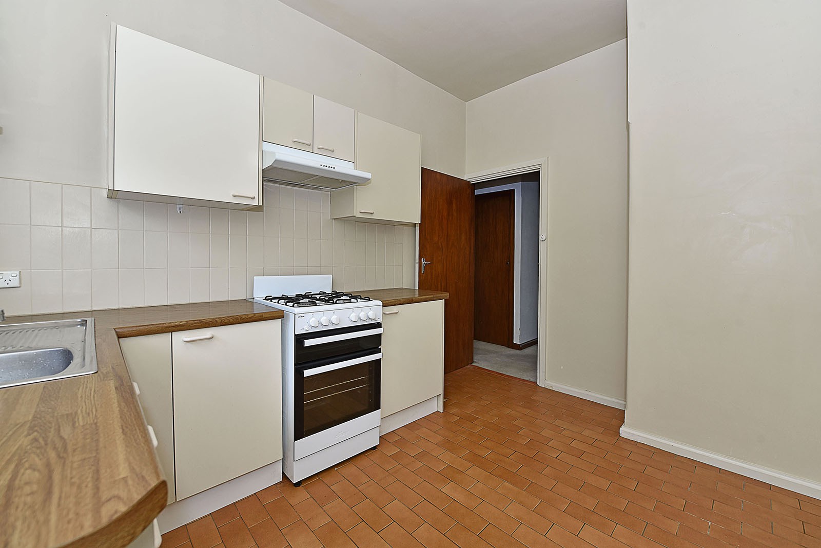 1/57 Holmes Road, Moonee Ponds, VIC 3039, Moonee Ponds - Thumbnail 3