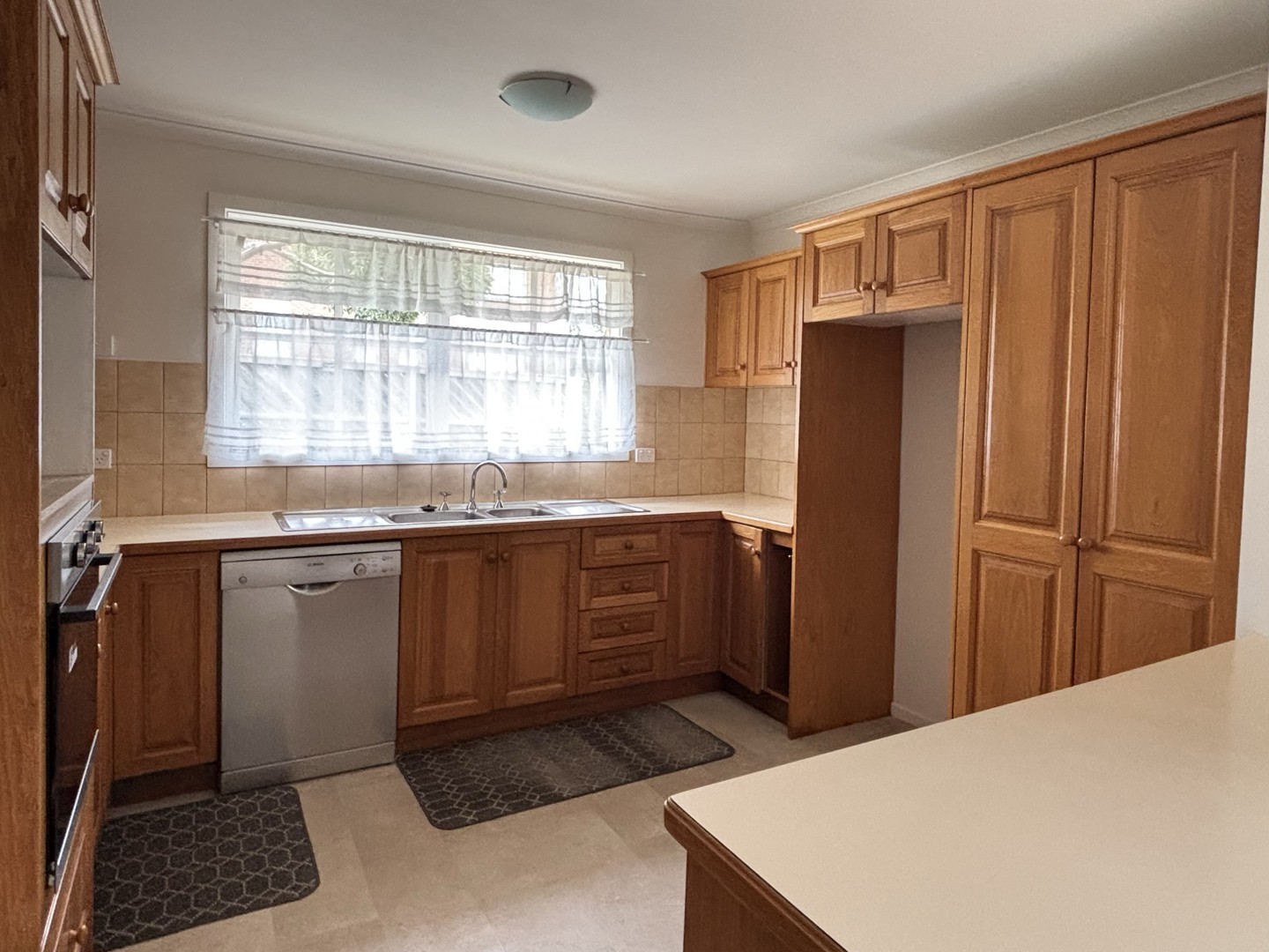 1/59 Koonung Road, Blackburn North, VIC 3130, Blackburn North - Thumbnail 2