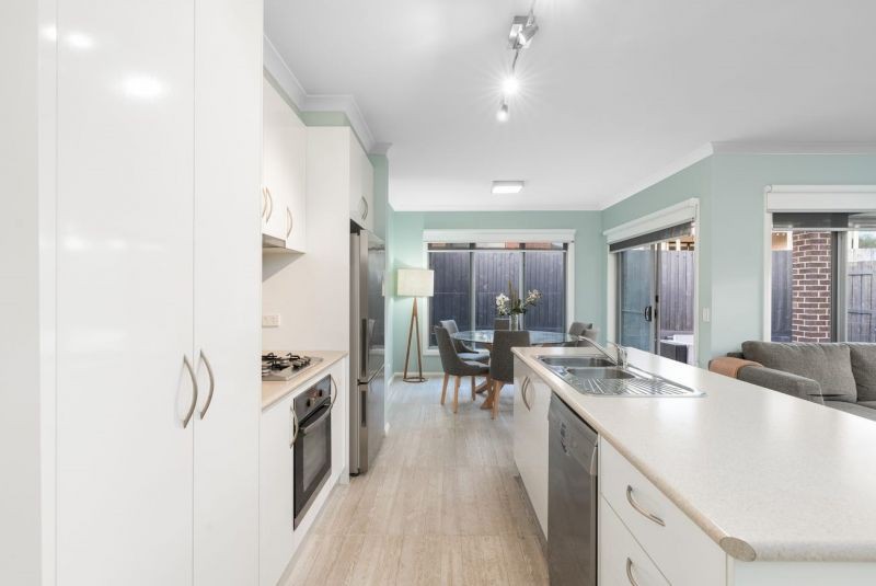 1/59 Oakwood Cr, Waurn Ponds, VIC 3216, Waurn Ponds - Thumbnail 2