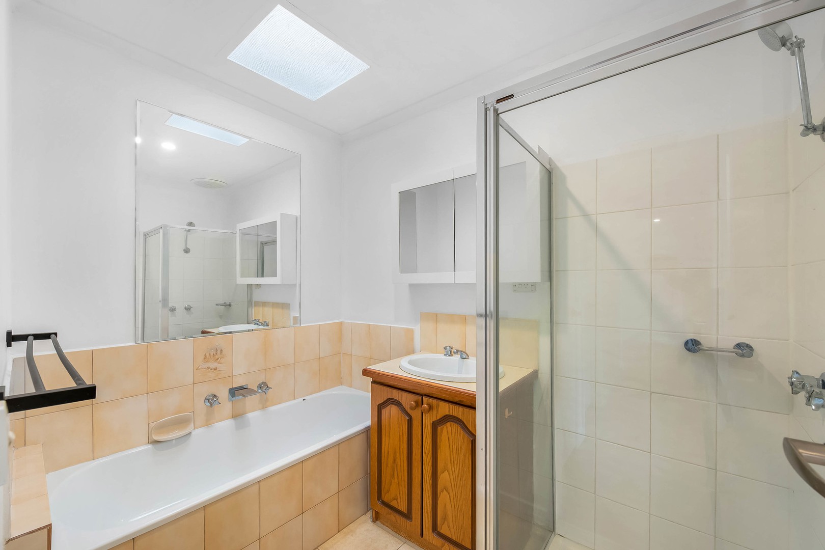 1/5A Crampton Crescent, Mill Park, VIC 3082, Mill Park - Thumbnail 7