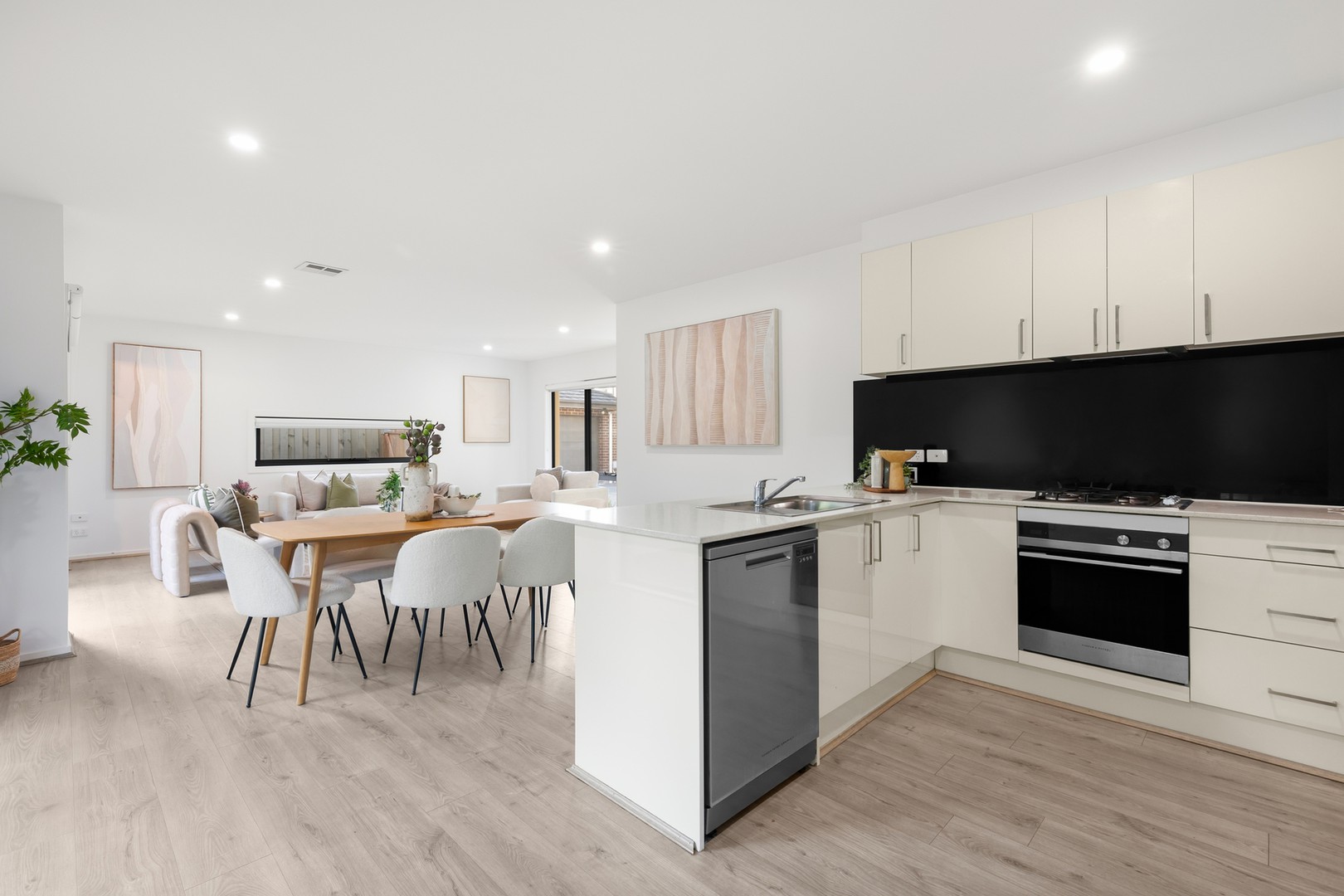 1/5B Olympic Avenue, Frankston, VIC 3199, Frankston - Thumbnail 4