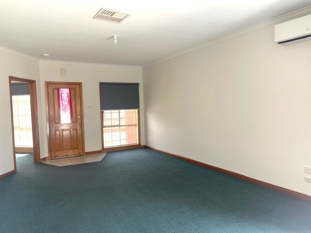 1/6 Breadalbane Court, Sydenham, VIC 3037 - Thumbnail 2 - 17/02/2026